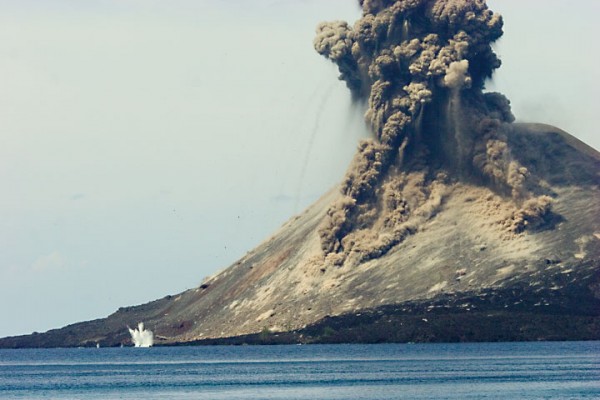 A Krakatau kitörése